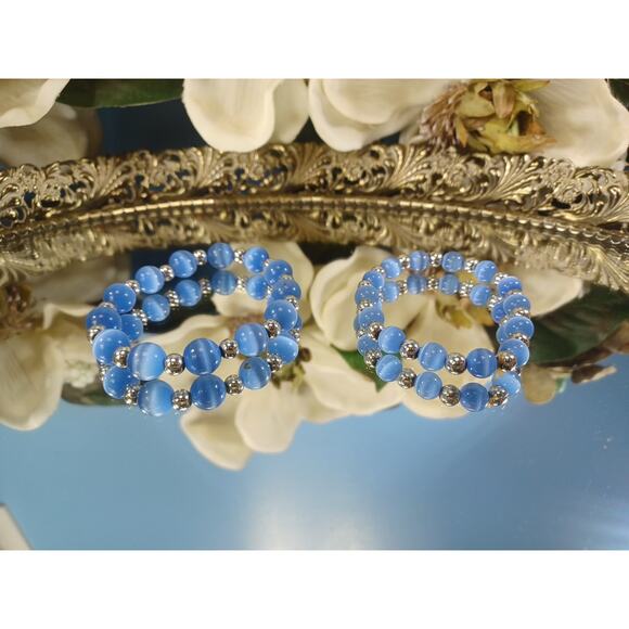 Bracelets 2 Blue Bold Beautiful Stretch Iridescent Sky Blue Marble Beads Unique - Picture 2 of 9